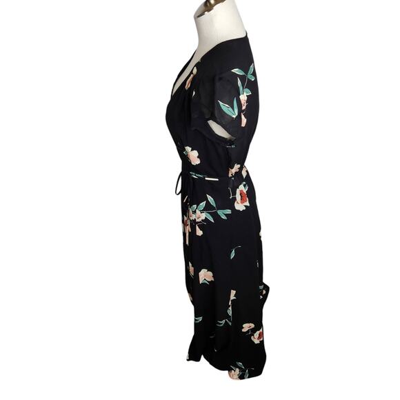 Reformation Carina Wrap Dress Womens Size Medium Black Floral Print Crepe Midi - Picture 8 of 10